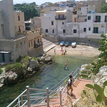 Bed and Breakfast La Caletta Санта-Флавия Экстерьер фото