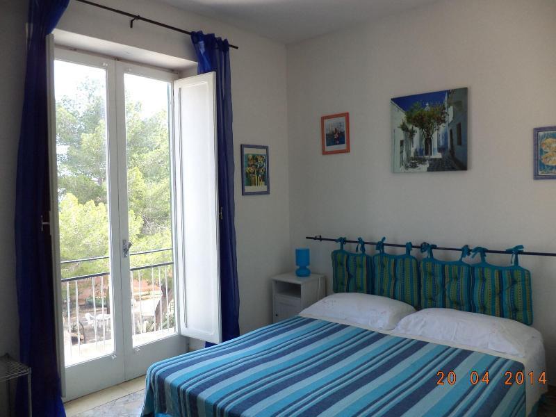 Bed and Breakfast La Caletta Санта-Флавия Экстерьер фото