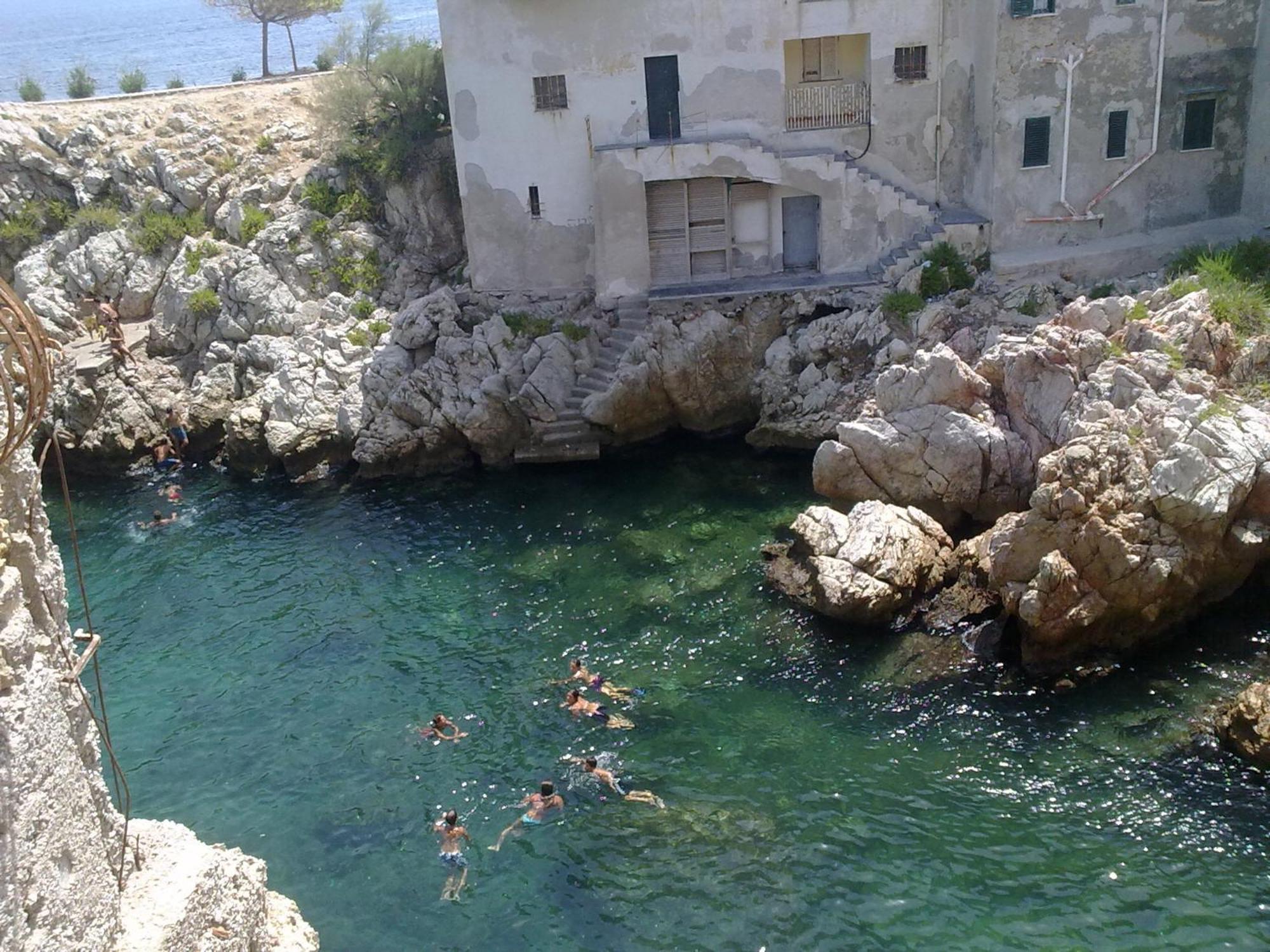 Bed and Breakfast La Caletta Санта-Флавия Экстерьер фото