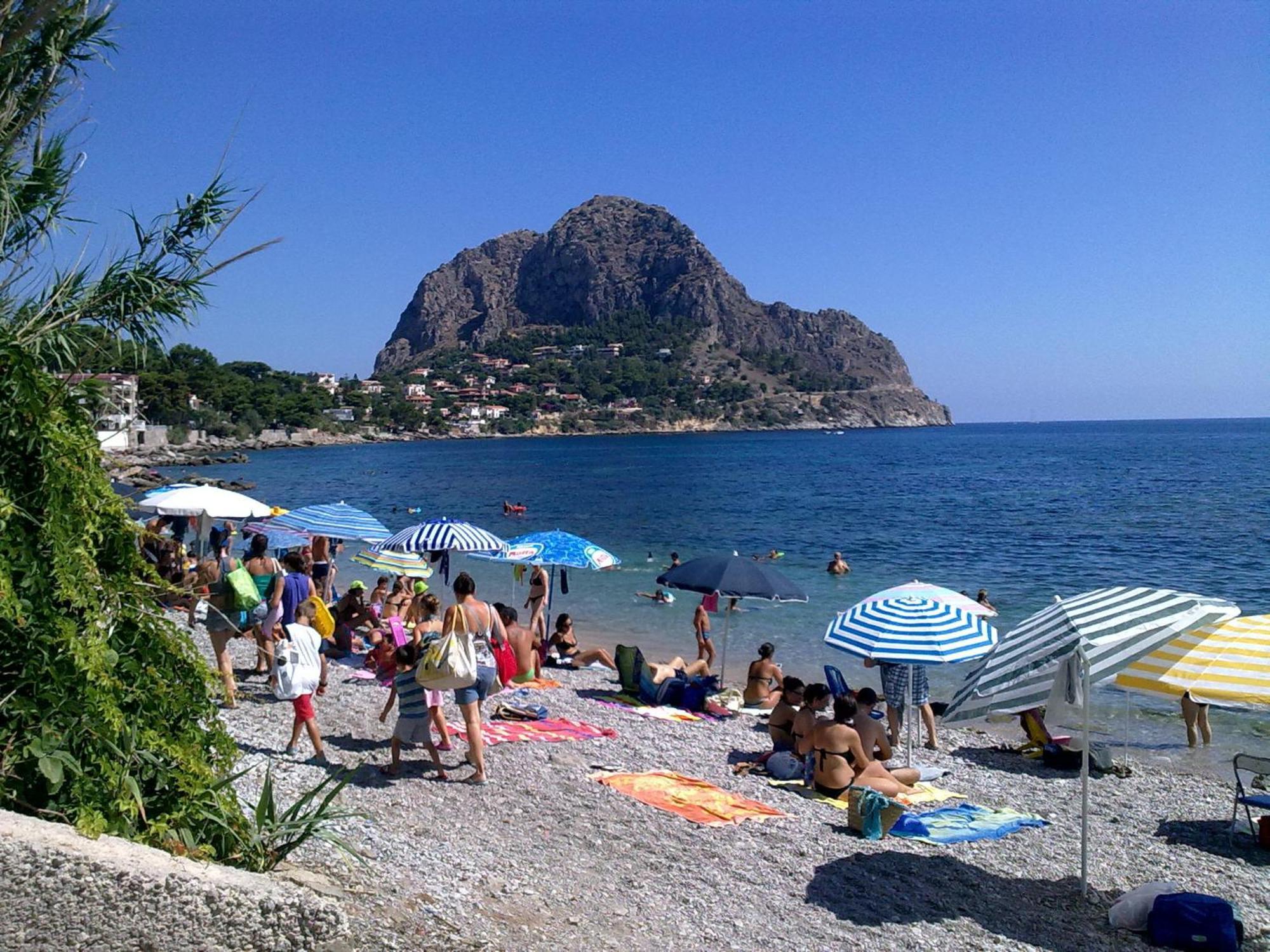 Bed and Breakfast La Caletta Санта-Флавия Экстерьер фото