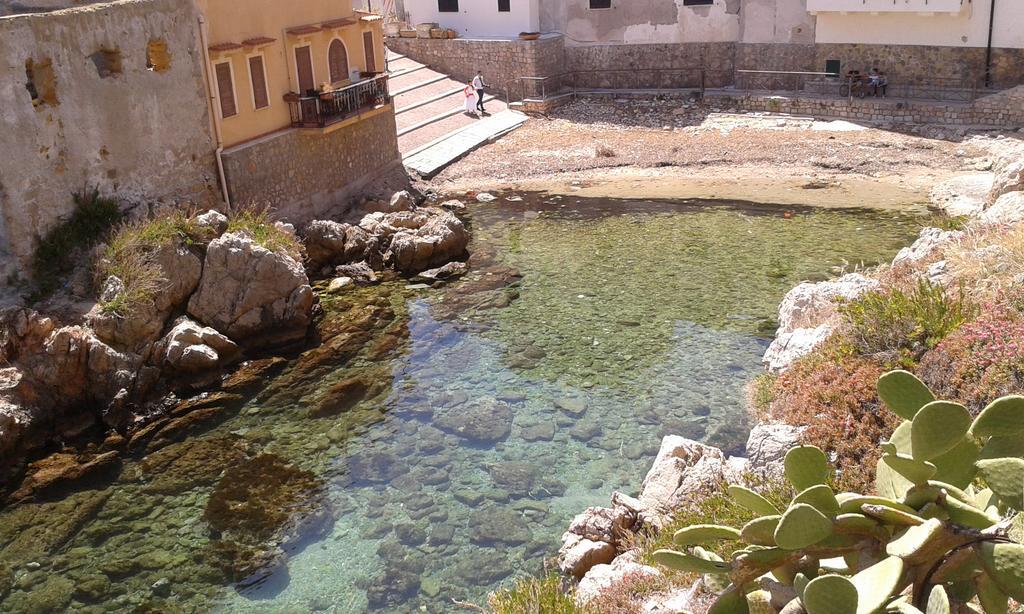 Bed and Breakfast La Caletta Санта-Флавия Экстерьер фото