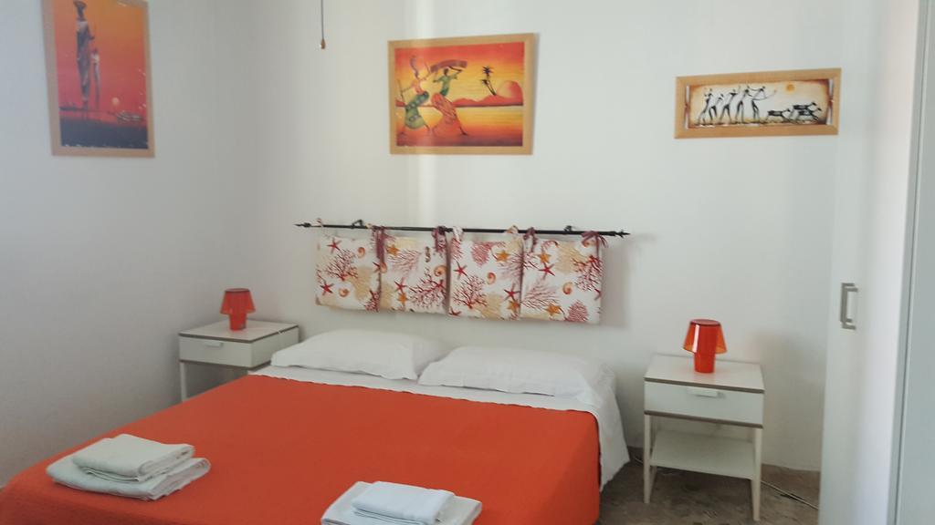 Bed and Breakfast La Caletta Санта-Флавия Экстерьер фото